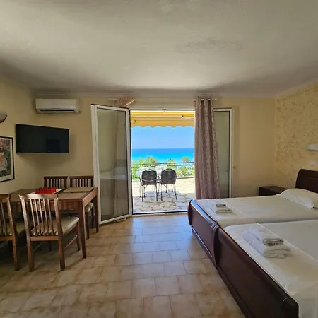 公寓 Corfu