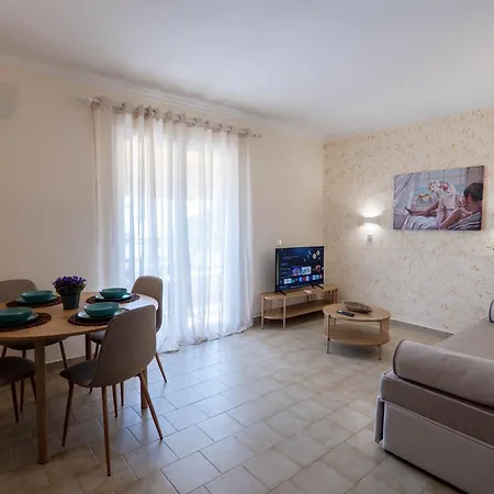 Corfu Apartament *