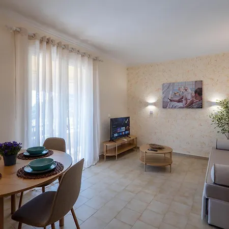 Corfu Apartament *